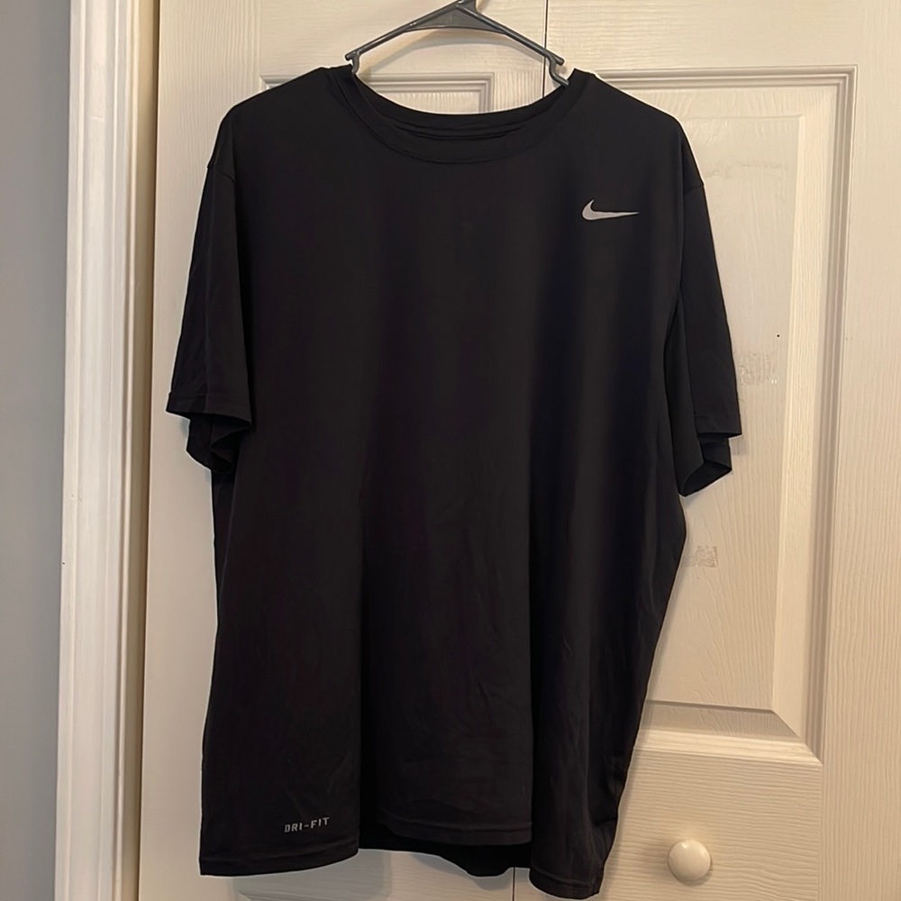 Men’s DriFit Nike Shirt